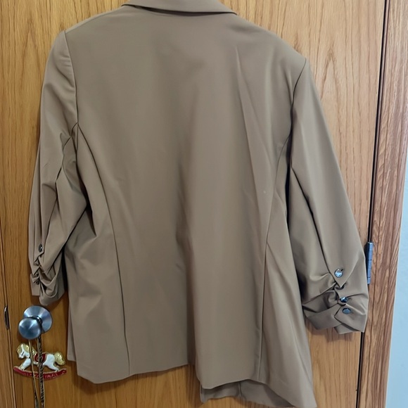 Calvin Klein Light Brown Blazer - Picture 5 of 5